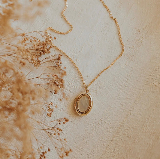 Isabelle Locket Necklace: Gold, 17.5"