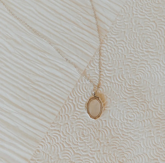 Isabelle Locket Necklace: Silver, 17.5"