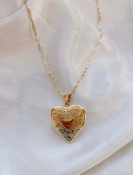 Big Heart locket: Rope 16”